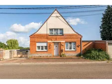 maison d’habitation avec jardin.
