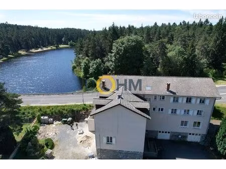 gîte 23 pièces 737 m²