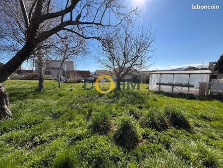 terrain 1271 m² le monteil