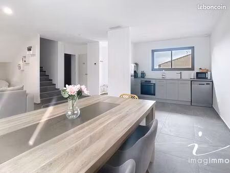 maison 4 pièces 104 m²