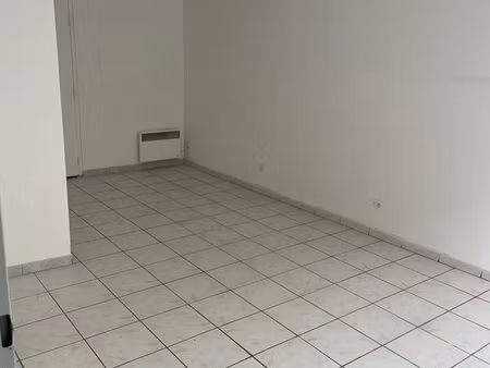 local commercial-bureau hyper-centre gravelines