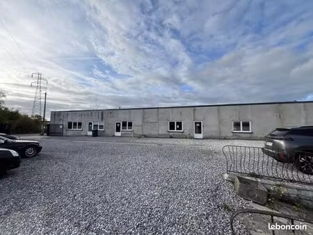 local industriel 1 104 m²