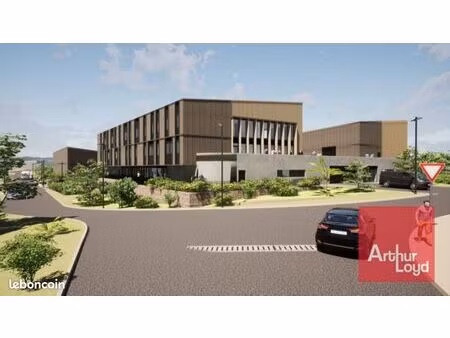 local industriel 5 033 m²