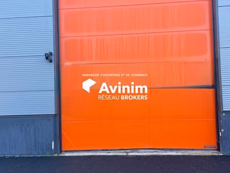 local 240 m² éragny