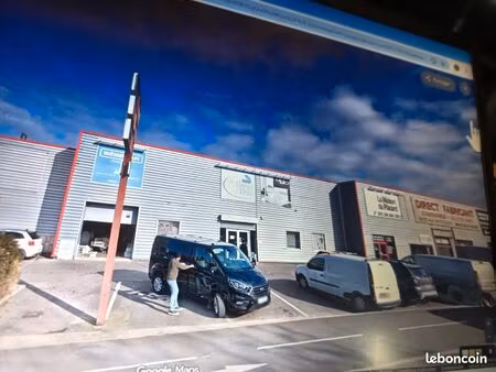 local commercial ou d'avtivite 165 m² a pierrelaye