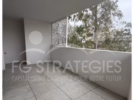 st aunes - t3 récent avec terrasse garage double et cave.