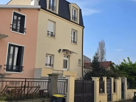 maison 9 pièces 269 m²