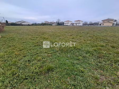 terrain vacquiers la nauze 924 m2 lot 1