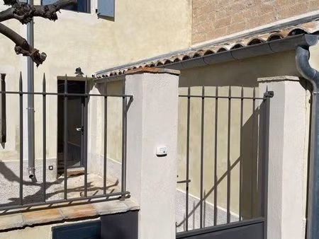 castries location maison village