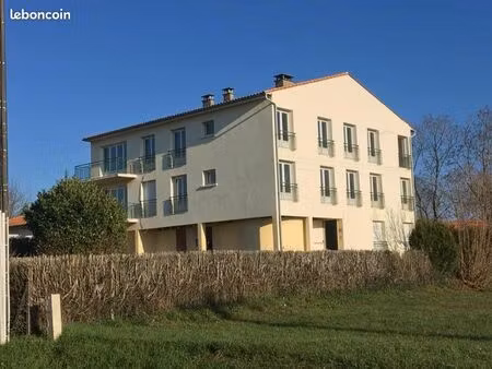 appartement 3 chambres 500 saint angeau