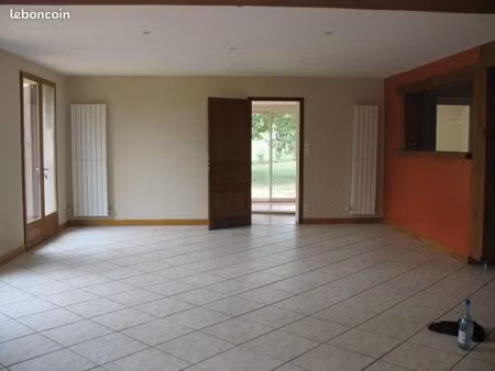 maison ou local commercial salleboeuf