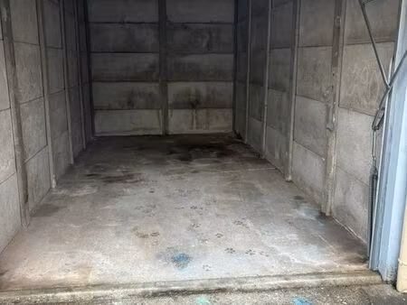 box 16 m2 proche gare melun et axes routiers