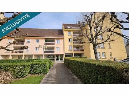 exclusivité – résidence charles quint avec ascenseur et garage.