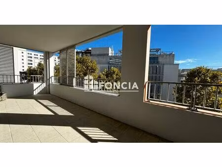 type 4 terrasse parkings st charles