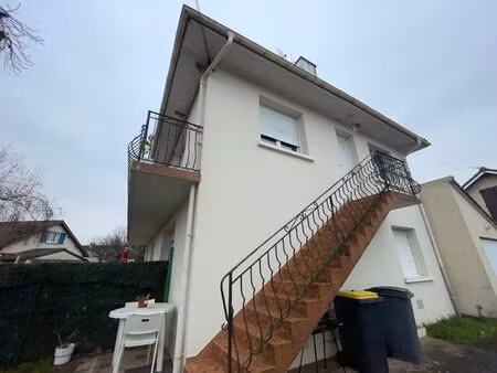 - centre serres castet - appartement t4 - garage & exterieur