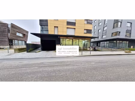 quartier de la citadelle  emplacement parking sous sol d'une ré