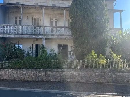 ensemble de deux maisons centre bourg