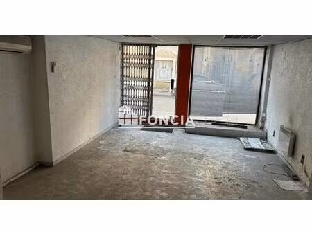 local commercial 40 m2