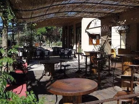 fonds bar restaurant