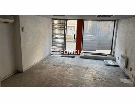 local commercial 40 m2