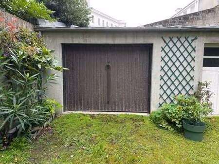 location garage box et parking à brest siam (29200) : à louer / 17m² brest siam