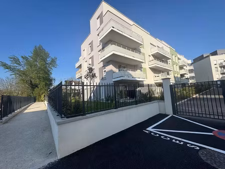 location appartement 3 pièces 54 m² à villiers-le-bel (95400)  1 200 €