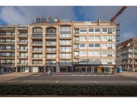 commerce exclusif situé sur l'avenue du littoral