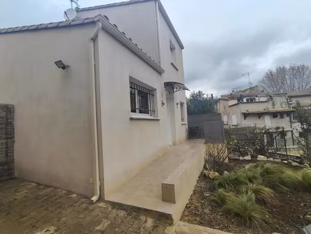 location meublée maison 3 pièces 75 m² à boucoiran-et-nozières (30190)  995 €