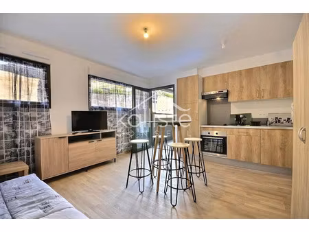 location meublée appartement 1 pièce 23.8 m² à ajaccio (20000)  618 €