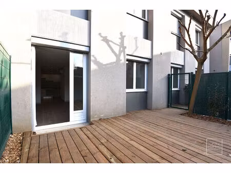 saint cyr au mont d'or  à 10mn à pied du centre du village  appartement t3 de 76 41m²