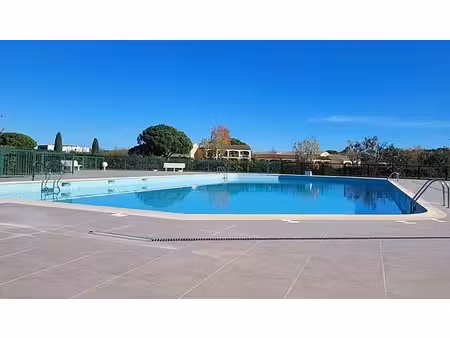 studio meublé avec piscine  terrasse et jardin