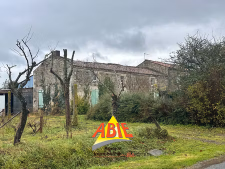 maison à vendre courdault (85420) à rénover