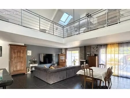 maison 6 pièces 170 m2 sans vis à vis