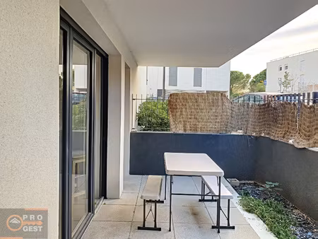 t2 récent avec belle terrasse