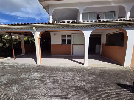 bas de villa t3 à louer  secteur l'enclos