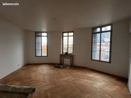 appartement 100 m² – centre-ville d’elbeuf – immeuble entièrement rénové