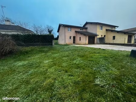 maison t4 à louer - meillonnas - centre village