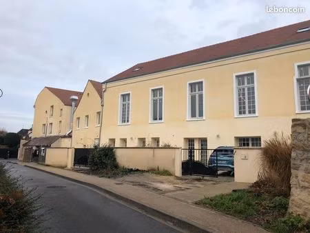 viarmes - appartement f2 duplex de 50 75m²