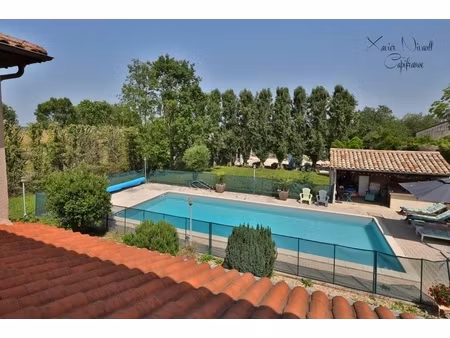 maison à vendre 8 pièces proche de pont de vaux (01)