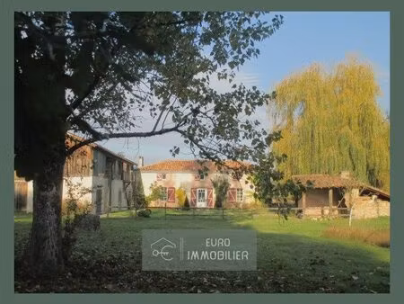 maison en pierre charme et authenticite -7300 m2(gironde -aquita