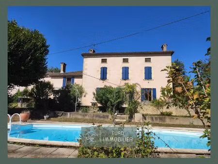 belle maison girondine-3 chambres - grande grange attenante- env