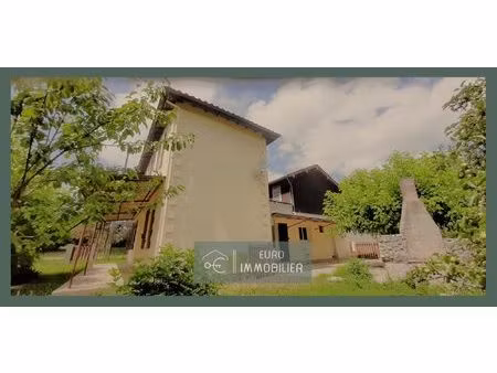 proche bazas maison en pierre 3 chambres  dépendances  terrain