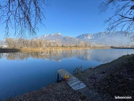 terrain 32 000 m² voreppe