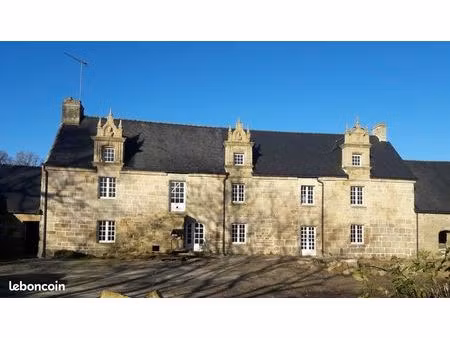 ravissant manoir du 16eme en cours de rénovation