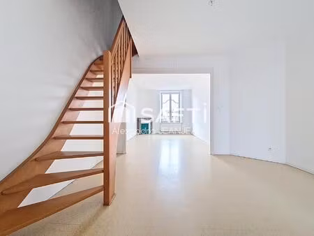 joli triplex au centre de jarny