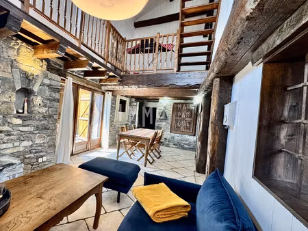 maison mitoyenne 1 cote avec jardin plat