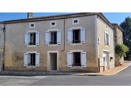 vente villa 3 pièces 112 m² à javerlhac-et-la-chapelle-saint-robert (24300)  55 000 €