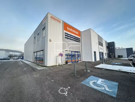 local d'activite a louer