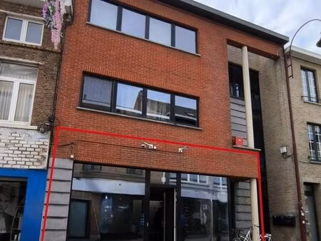 centraal gelegen handelsgelijkvloers