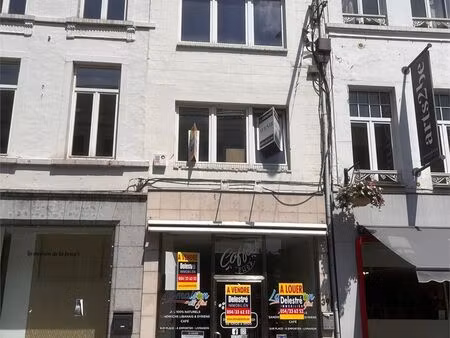 rez commercial à louer à wavre.